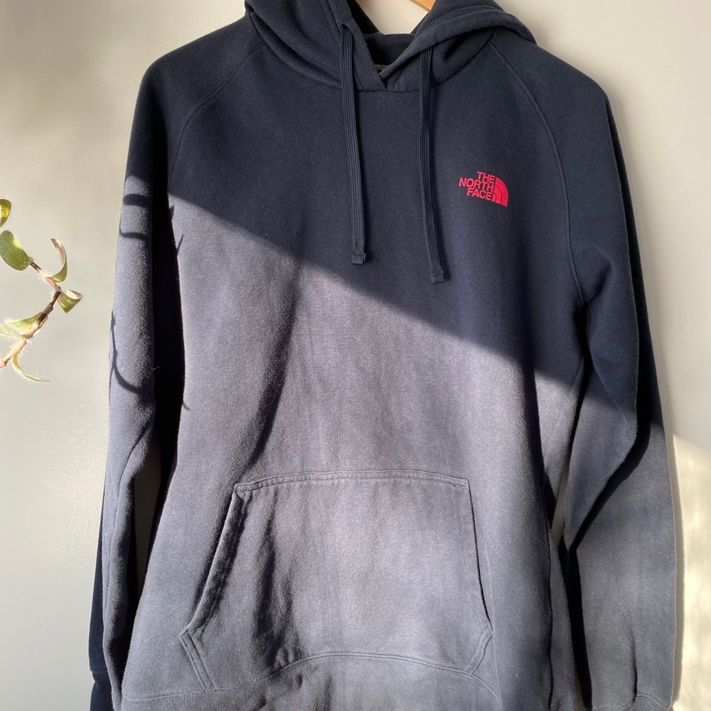 The North Face Fitted Pullover - Like New